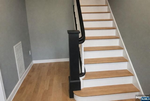 235 S 7th, Newark, NJ 07103