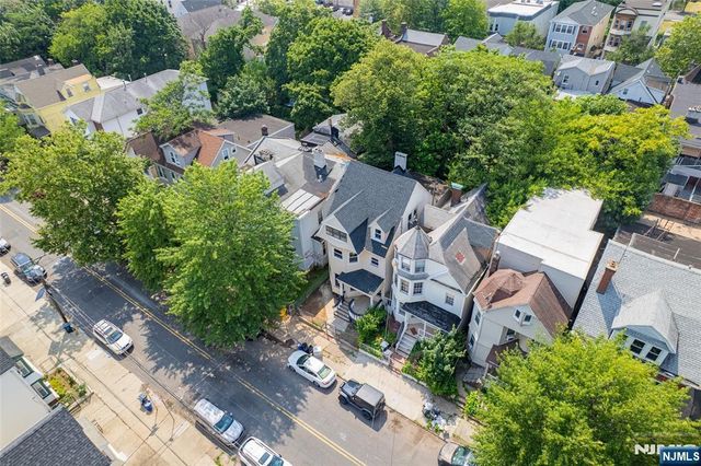 235 S 7th, Newark, NJ 07103