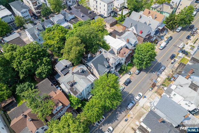 235 S 7th, Newark, NJ 07103