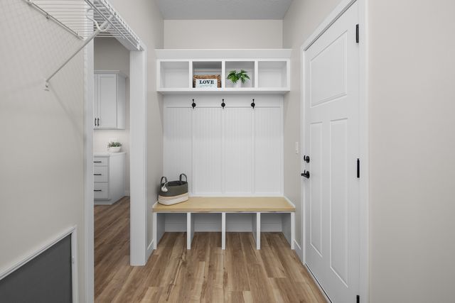 1832 Redbud Circle, Eldridge, IA 52748