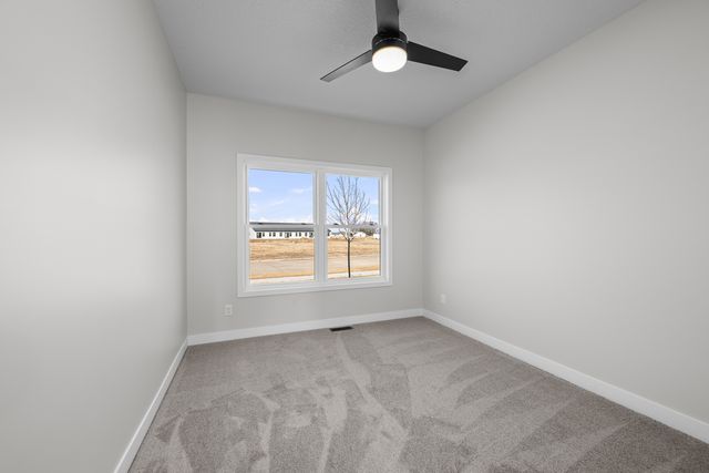 1832 Redbud Circle, Eldridge, IA 52748