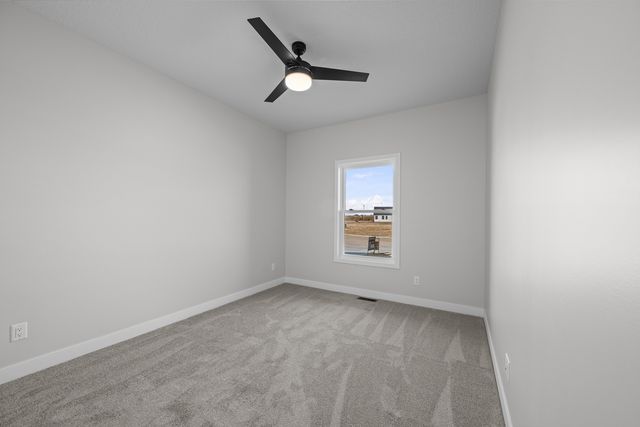 1832 Redbud Circle, Eldridge, IA 52748