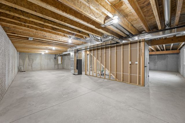 1832 Redbud Circle, Eldridge, IA 52748