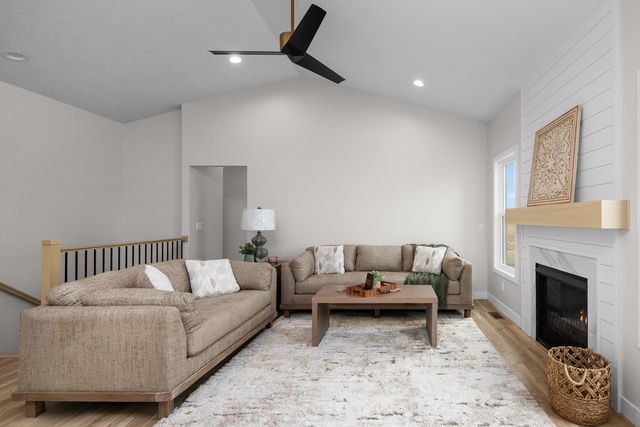 1832 Redbud Circle, Eldridge, IA 52748