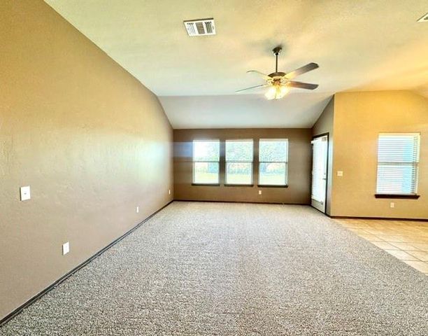 433 Argos Road, Yukon, OK 73099
