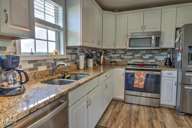 1156 Henderson Court, Jonesborough, TN 37659