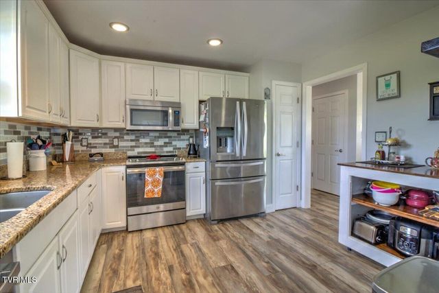 1156 Henderson Court, Jonesborough, TN 37659