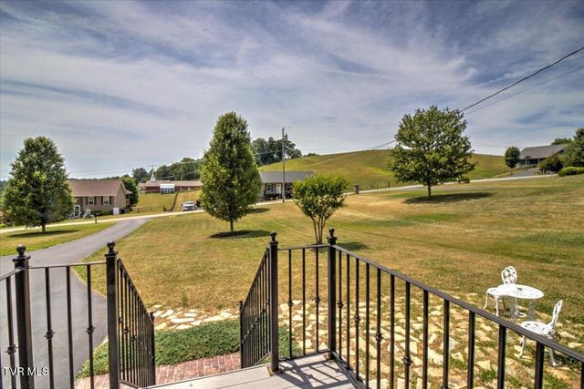 1156 Henderson Court, Jonesborough, TN 37659