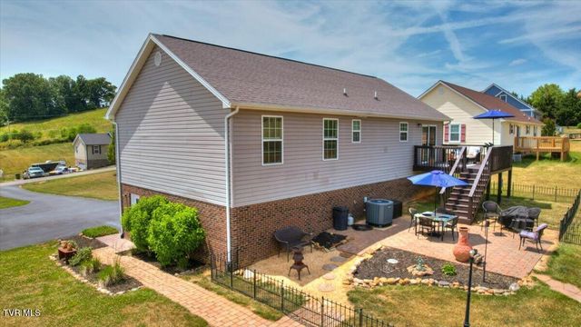 1156 Henderson Court, Jonesborough, TN 37659
