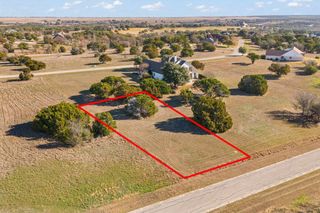 7420 S Aberdeen Drive, Cleburne, TX 76033