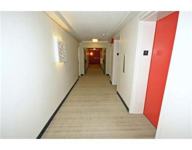 566 Commonwealth Av 804, Boston, MA 02215