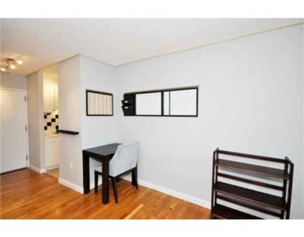 566 Commonwealth Av 804, Boston, MA 02215