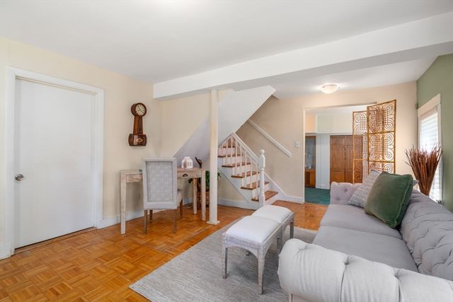 63 Winthrop Road 1, Brookline, MA 02445
