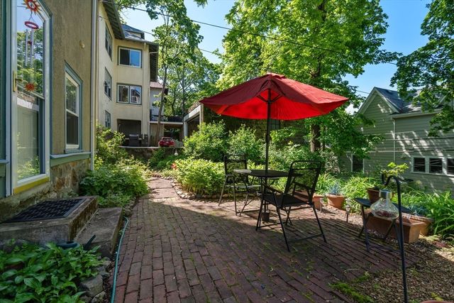 63 Winthrop Road 1, Brookline, MA 02445
