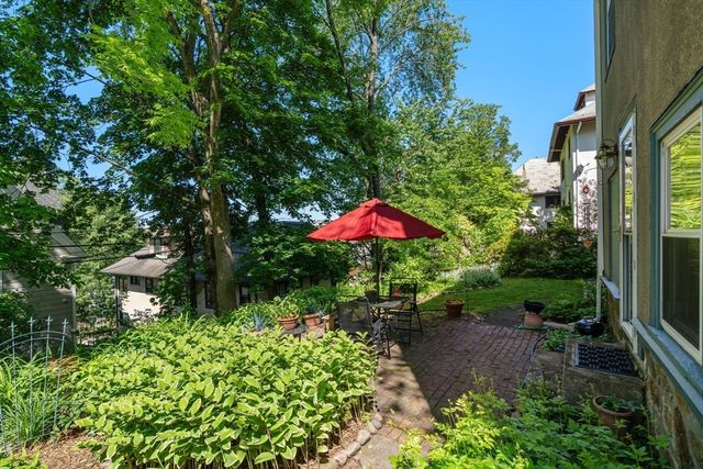 63 Winthrop Road 1, Brookline, MA 02445