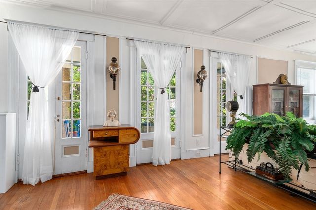63 Winthrop Road 1, Brookline, MA 02445