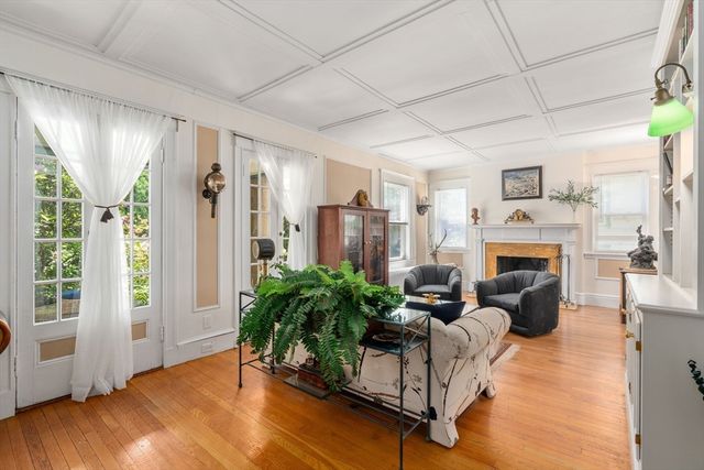 63 Winthrop Road 1, Brookline, MA 02445