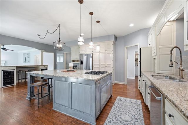 5303 NW 60th Terrace, Kansas City, MO 64151