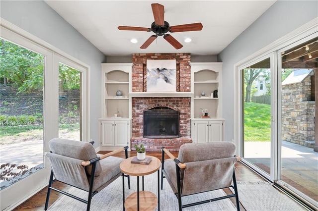 5303 NW 60th Terrace, Kansas City, MO 64151