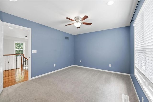 5303 NW 60th Terrace, Kansas City, MO 64151