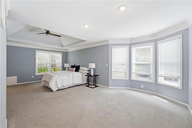 5303 NW 60th Terrace, Kansas City, MO 64151
