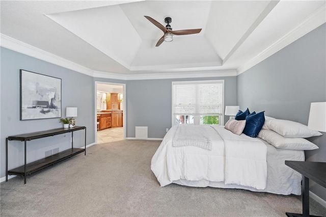 5303 NW 60th Terrace, Kansas City, MO 64151