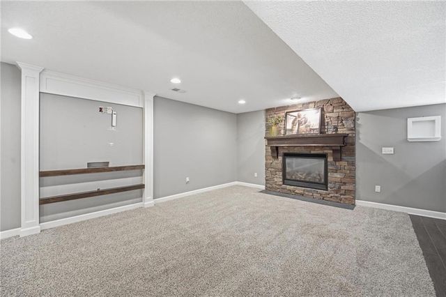 5303 NW 60th Terrace, Kansas City, MO 64151