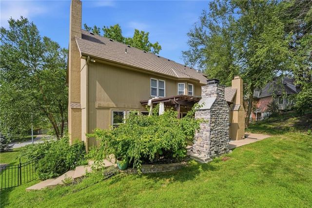 5303 NW 60th Terrace, Kansas City, MO 64151