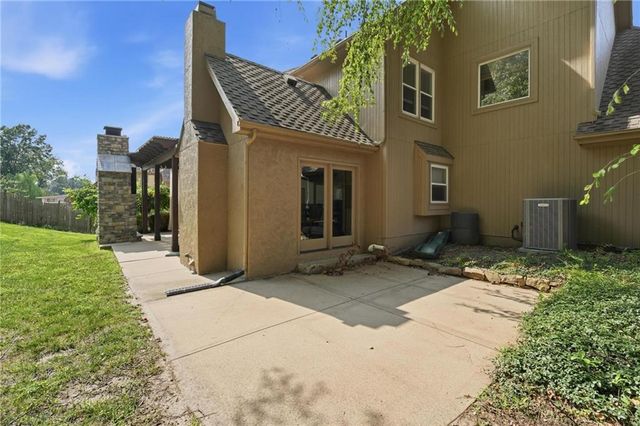 5303 NW 60th Terrace, Kansas City, MO 64151