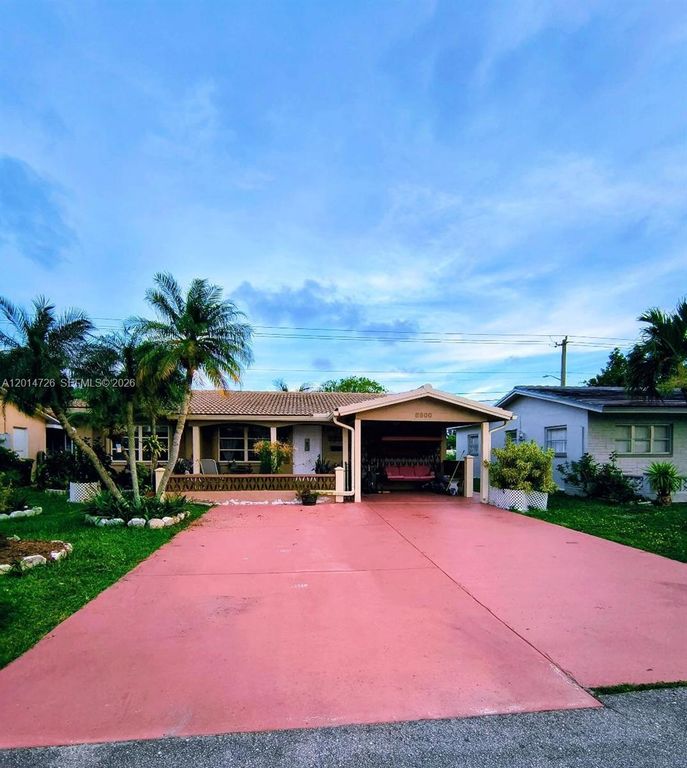 8600 NW 57th Ct, Tamarac, FL 33321