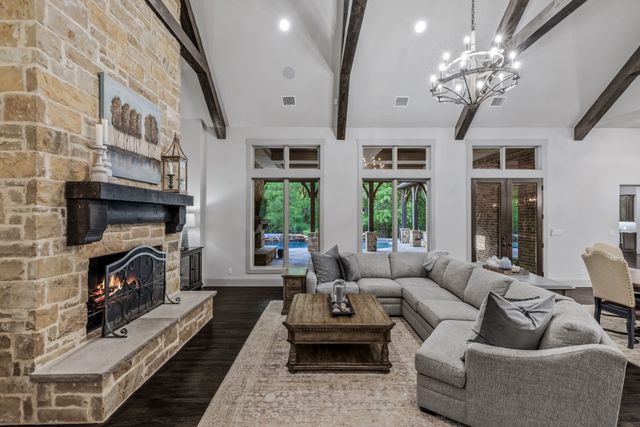 521 W Waters Edge Way, Oak Point, TX 75068