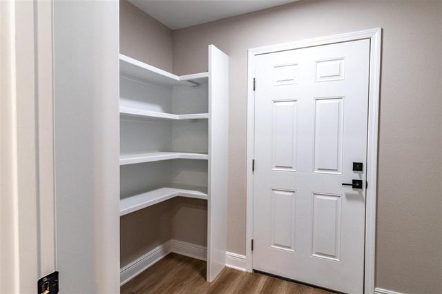 2720 Twin Oaks Road, Sulphur, LA 70663