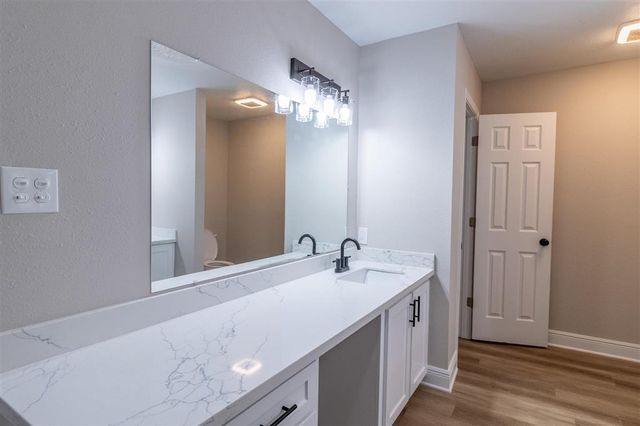 2720 Twin Oaks Road, Sulphur, LA 70663