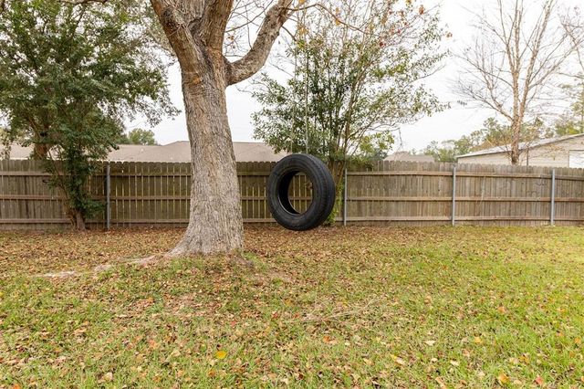 2720 Twin Oaks Road, Sulphur, LA 70663