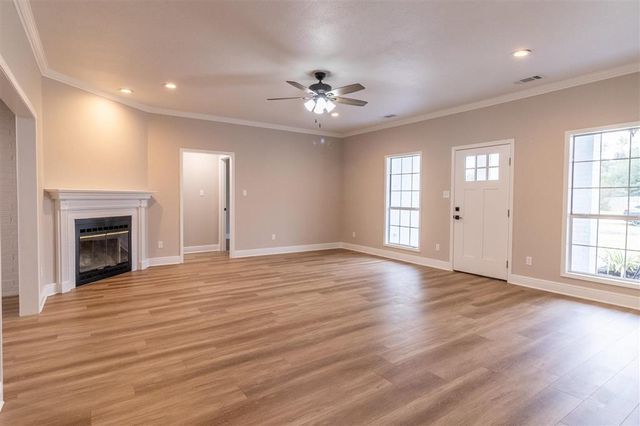 2720 Twin Oaks Road, Sulphur, LA 70663