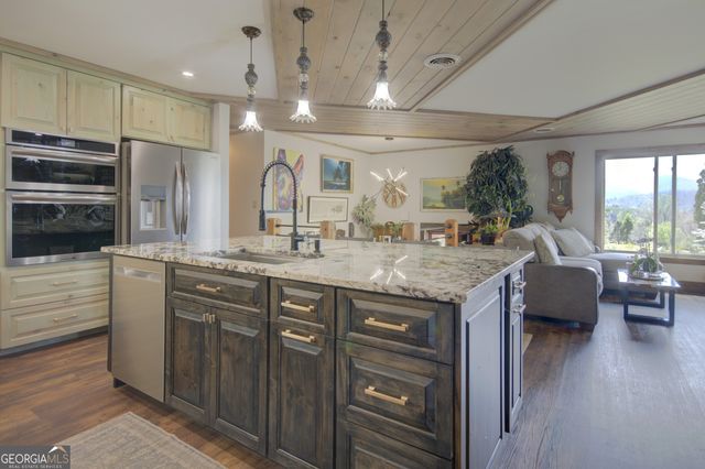 199 Oak Ridge Drive, Blairsville, GA 30512