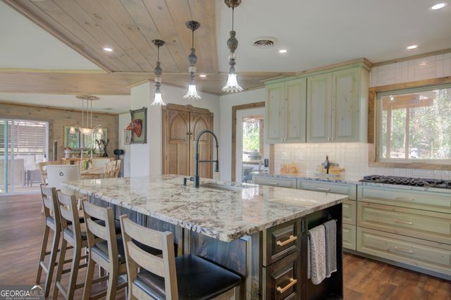 199 Oak Ridge Drive, Blairsville, GA 30512