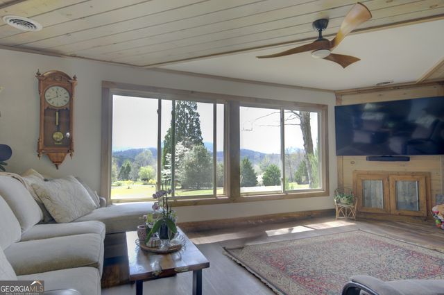 199 Oak Ridge Drive, Blairsville, GA 30512