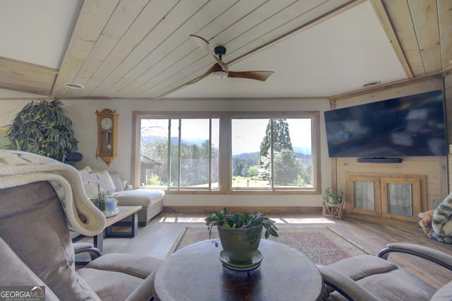 199 Oak Ridge Drive, Blairsville, GA 30512