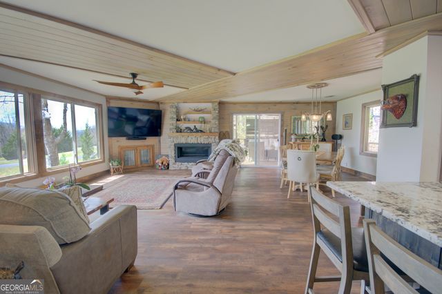 199 Oak Ridge Drive, Blairsville, GA 30512