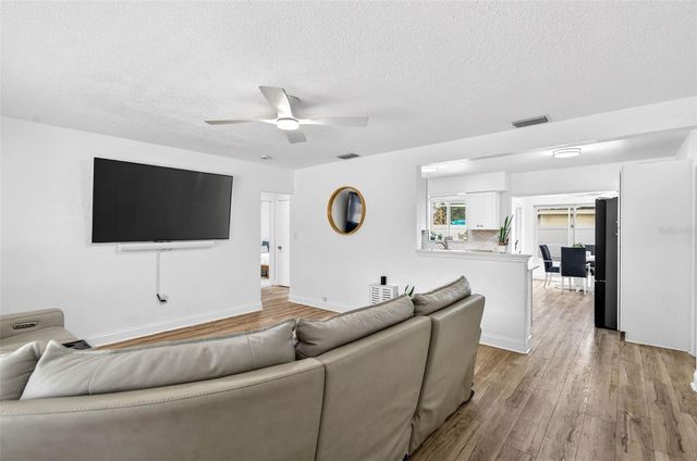 5287 99TH WAY N, Seminole, FL 33708