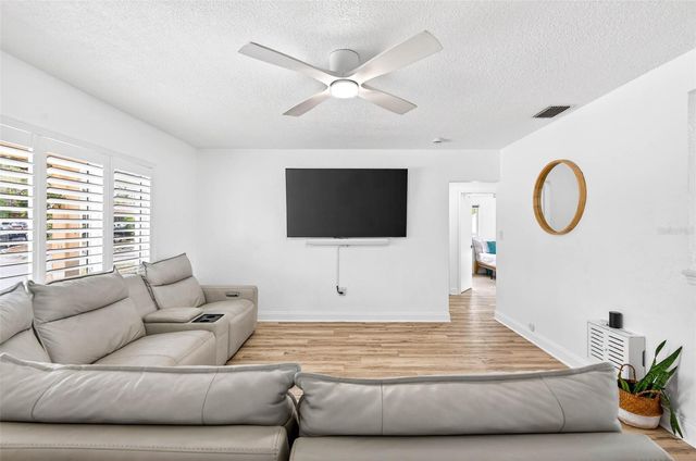 5287 99TH WAY N, Seminole, FL 33708