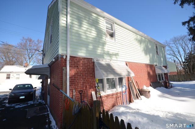 85-89 Alexander Drive, Bridgeport, CT 06606