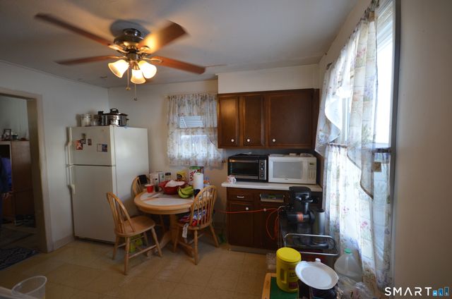 85-89 Alexander Drive, Bridgeport, CT 06606