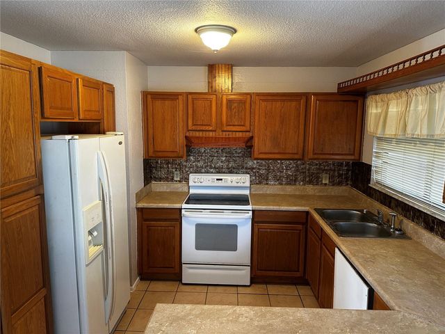 7107 ARAB COURT, North Port, FL 34287