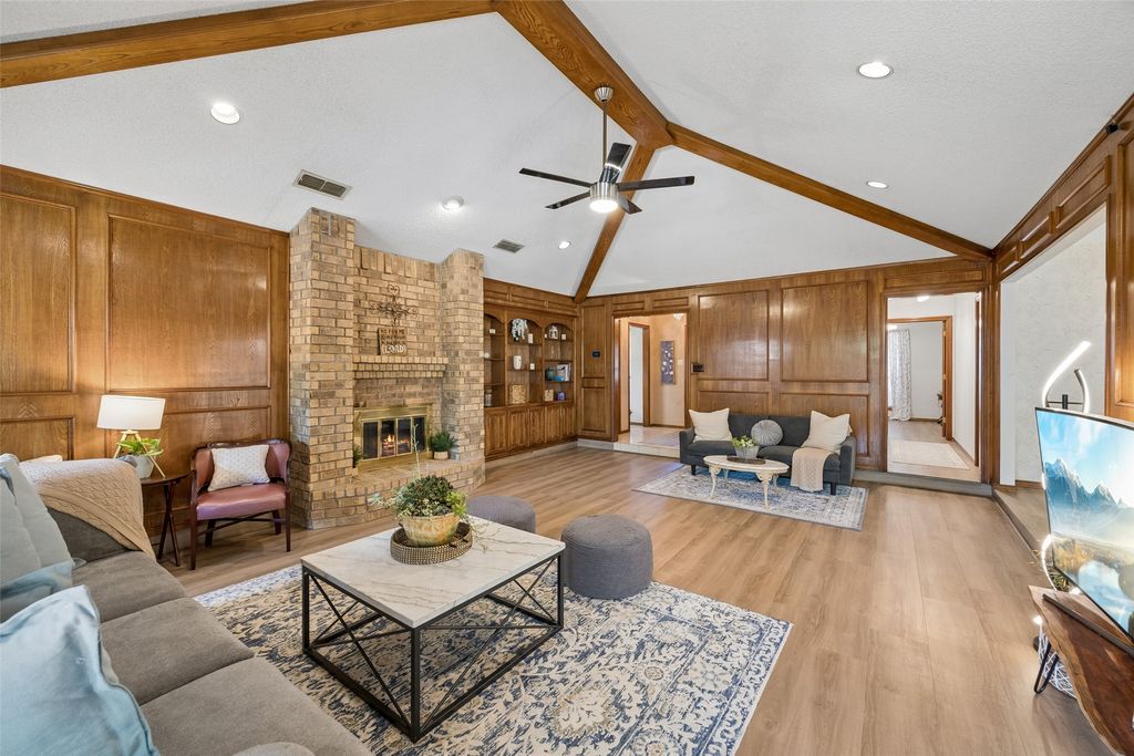 902 Briarcliff Court, Arlington, TX 76012 — photo 5
