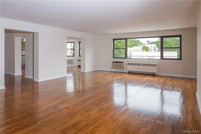 16 Studio Arcade 3B, Bronxville, NY 10708