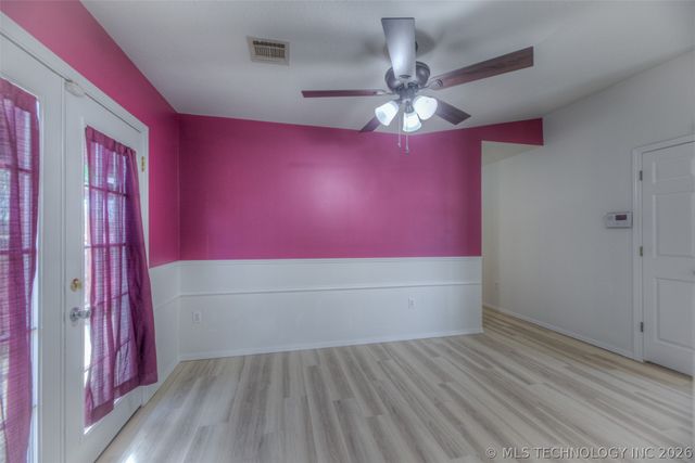 1712 W 57th Place, Tulsa, OK 74107