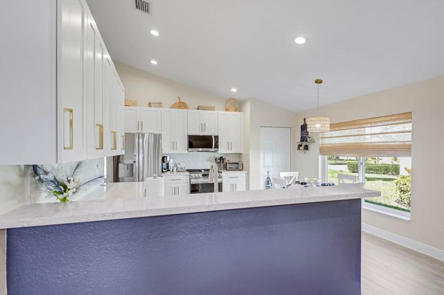 5641 Fountains Drive S, Lake Worth, FL 33467