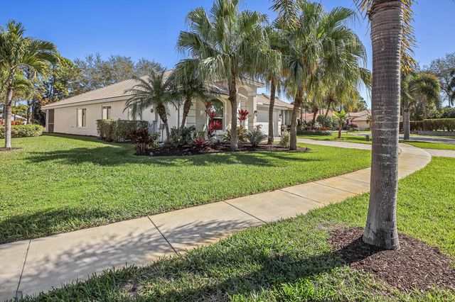 5641 Fountains Drive S, Lake Worth, FL 33467